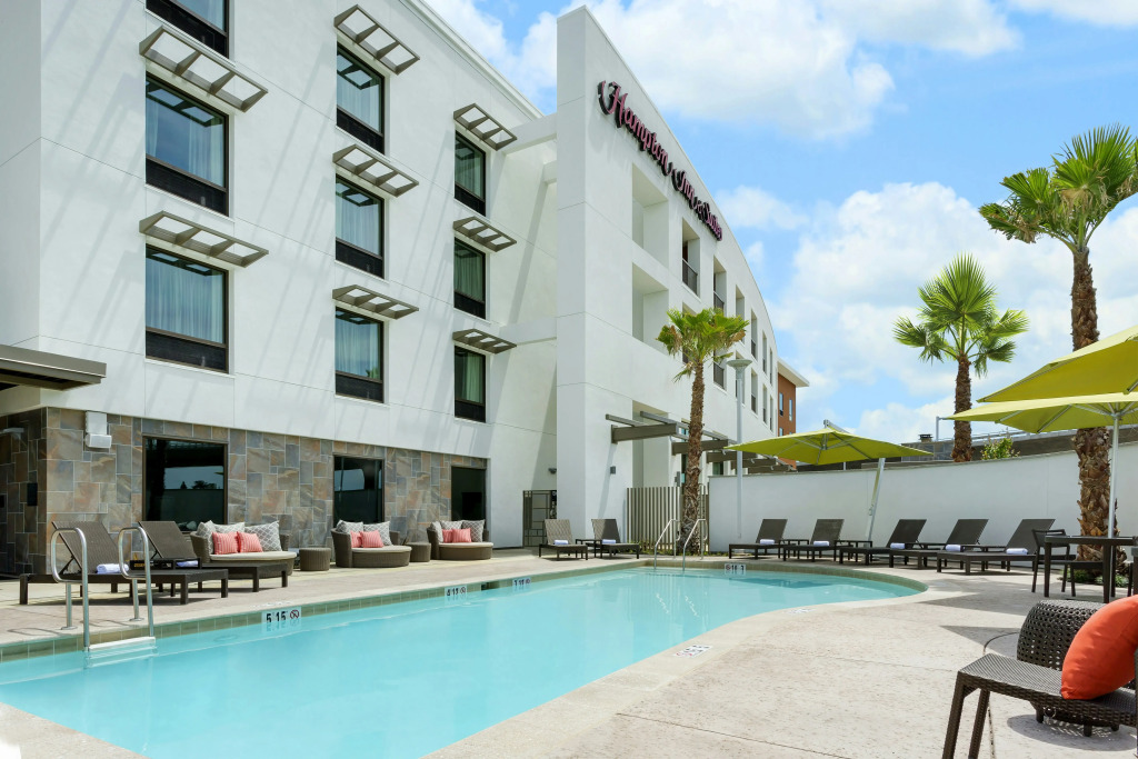 Hampton Inn & Suites - Napa, CA