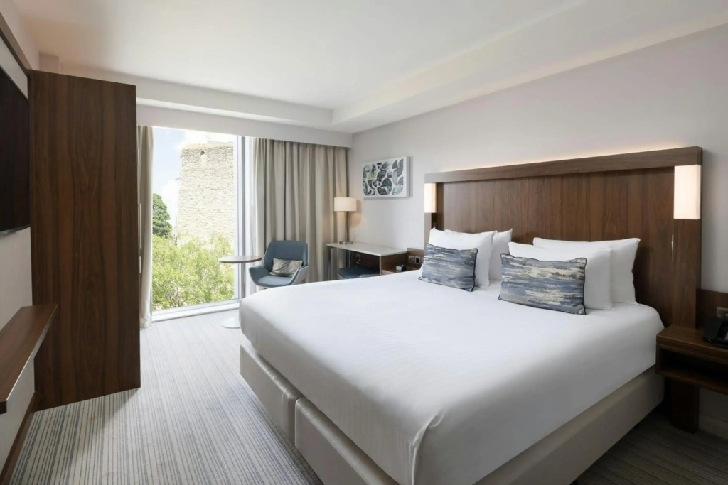 Courtyard by Marriott Oxford City Centre
