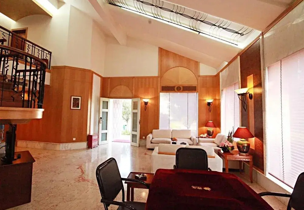 Kunming Wanghu Hotel