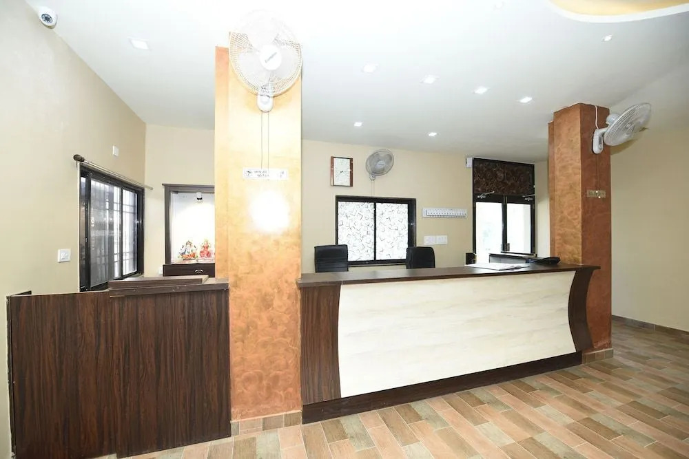 Oyo 23218 Hotel Laxmi Vridhi