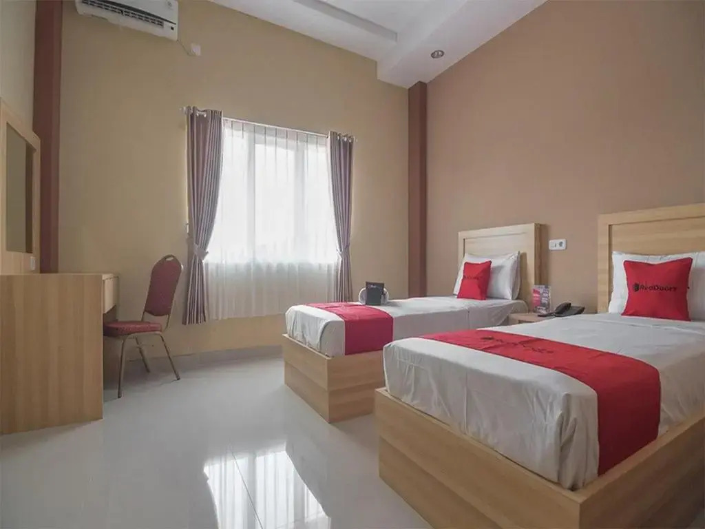 RedDoorz near Islamic Center Samarinda