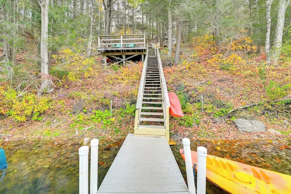 Great Barrington Lakeside Getaway w/ Kayak & Grill