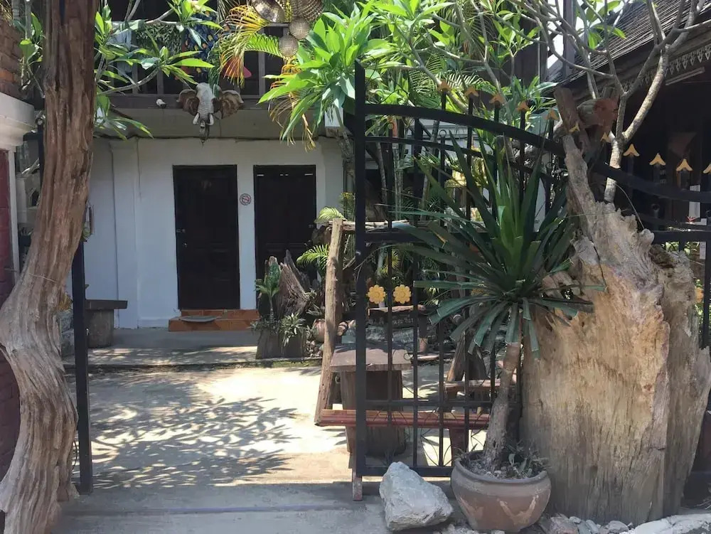 Manotemple Guest House