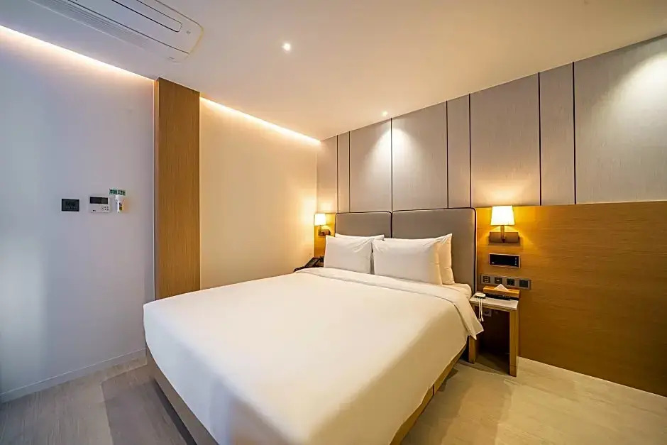 Changwon Masan Ocean View Hotel