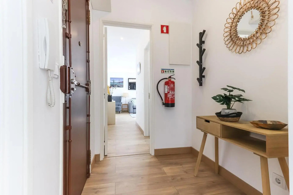 Apartment 66