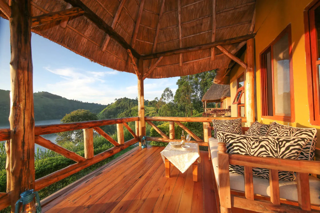 Crater Safari Lodge