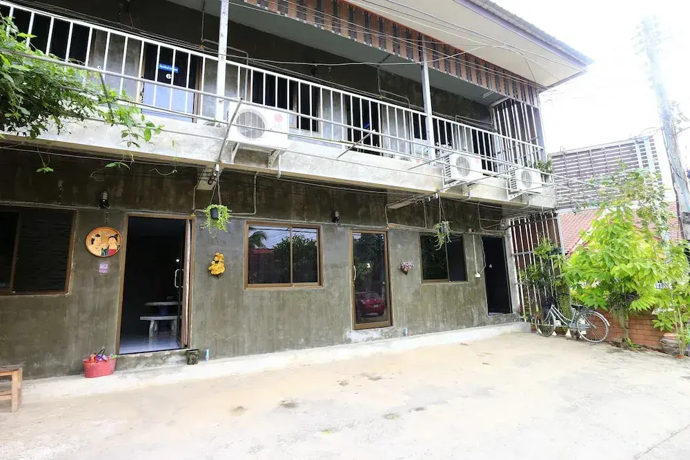 Baan Peun Guest House