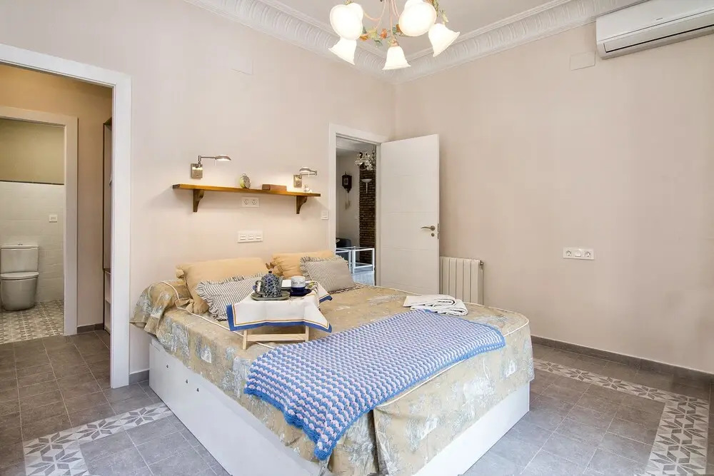 Bright & Elegant City Centre 3 BR Apart