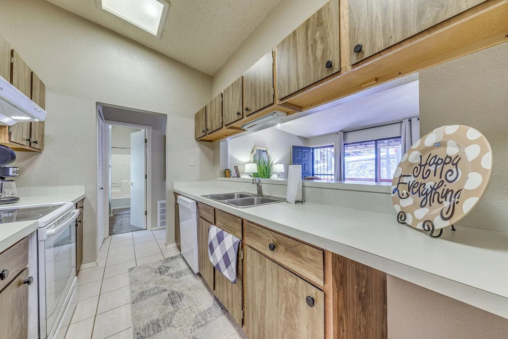 1 Mi to Ski Slopes: Alto Escape w/ Game Room!