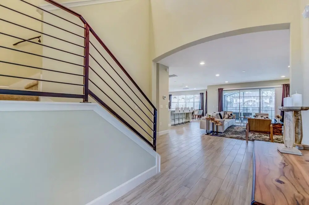 Solterra - 7004 Oak Wood Street