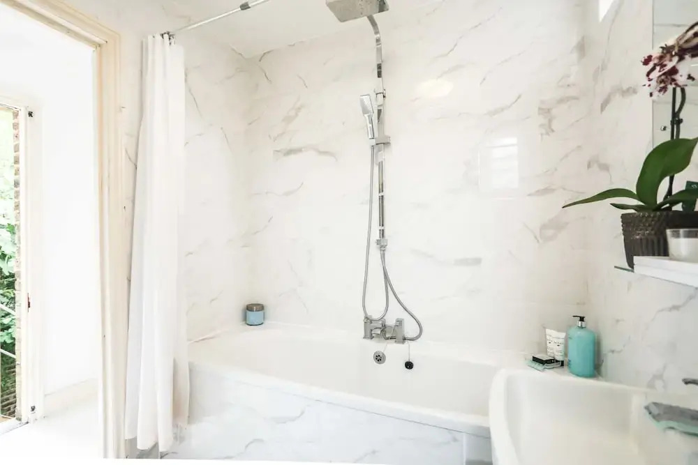 Super 2 bed flat in Greenwich