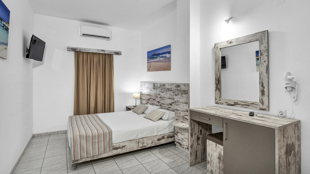 Erato Hotel