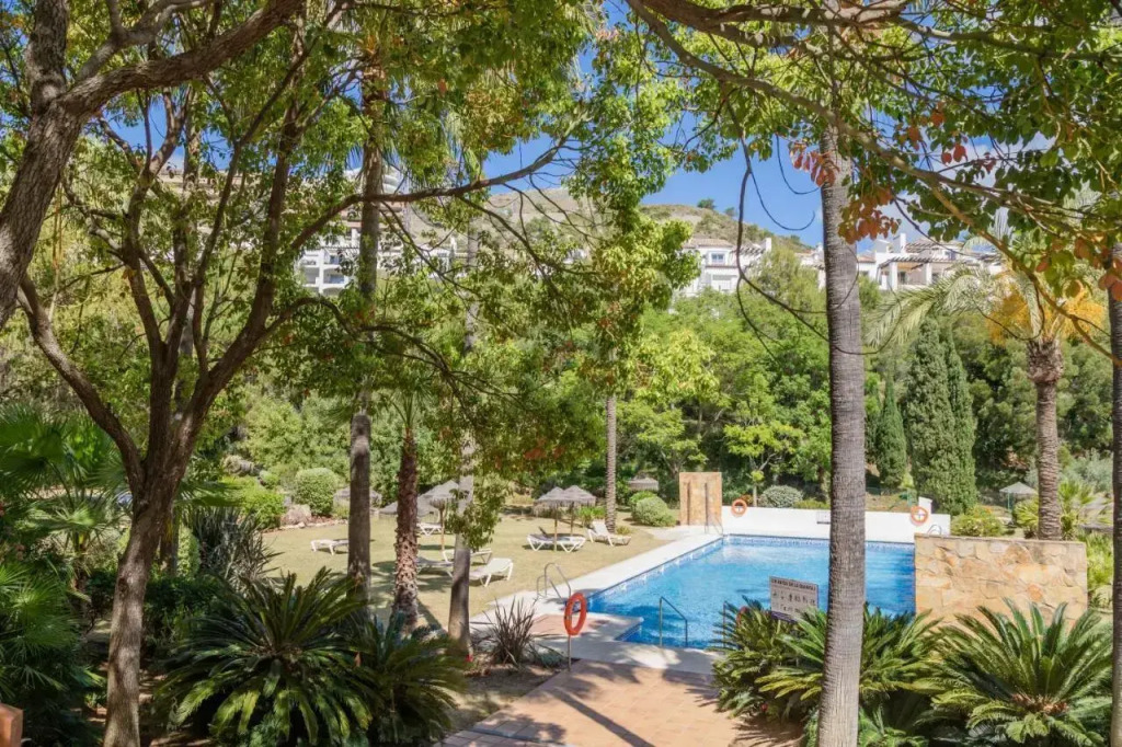 Altos La Quinta Apartment