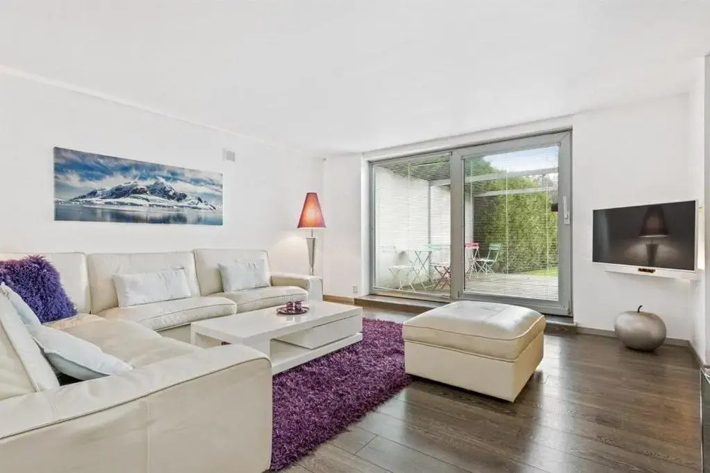Peak Apartments