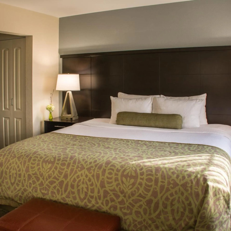 Staybridge Suites Schererville by IHG