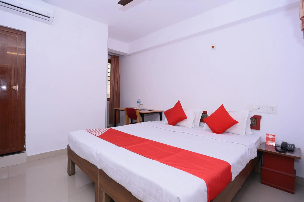 Hotel O Kottayam Near Caritas Hospital