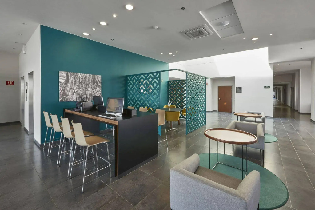 City Express by Marriott La Raza