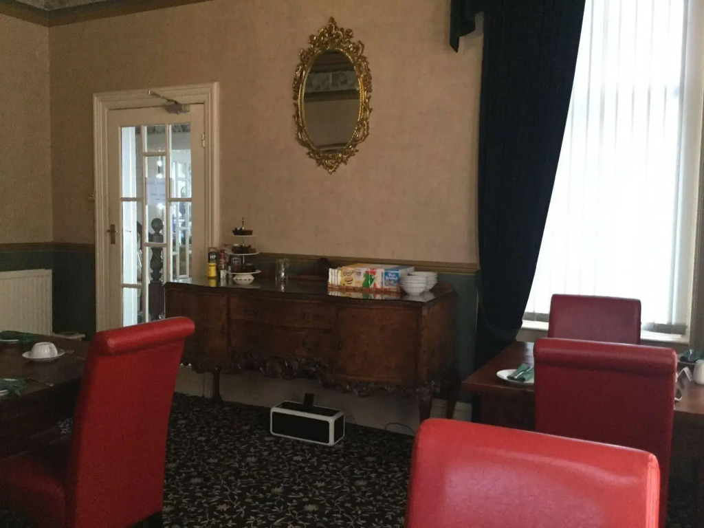 Plas Llwyd Guest House
