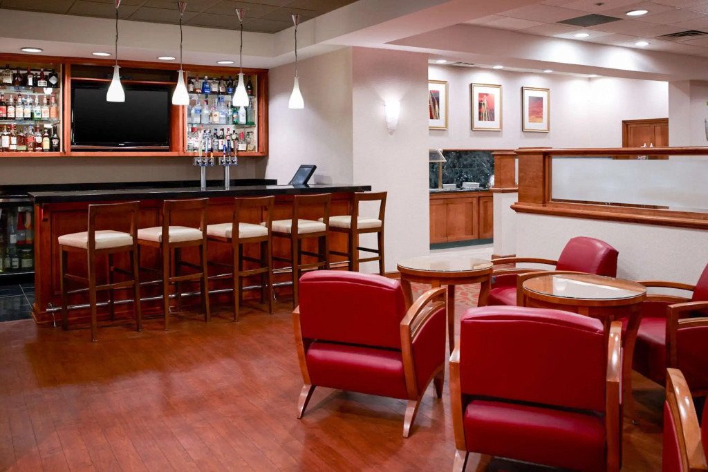 Clarion Hotel Portland Airport ME