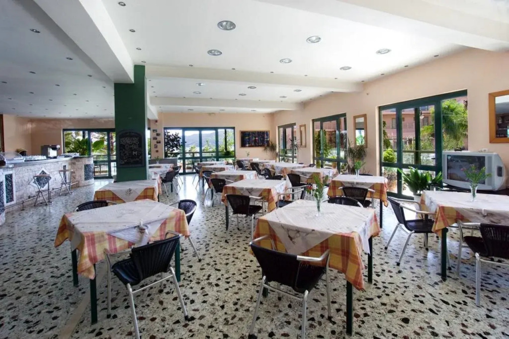 Hotel Athina