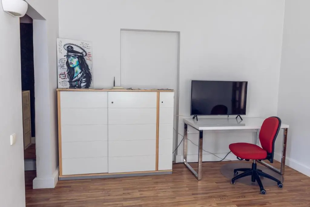 Modern 2-room flat in the city center