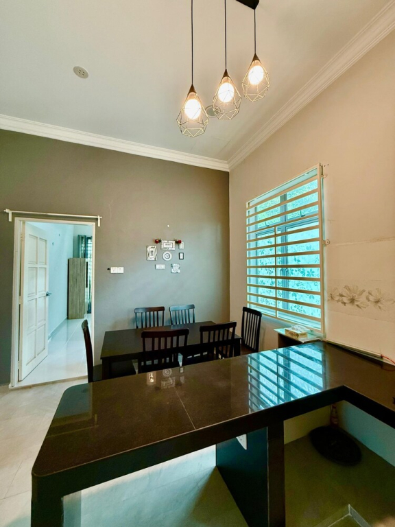Homestay Selesa KKT Guesthouse