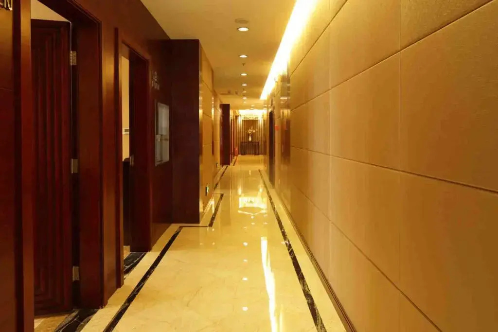 Huagang International Hotel