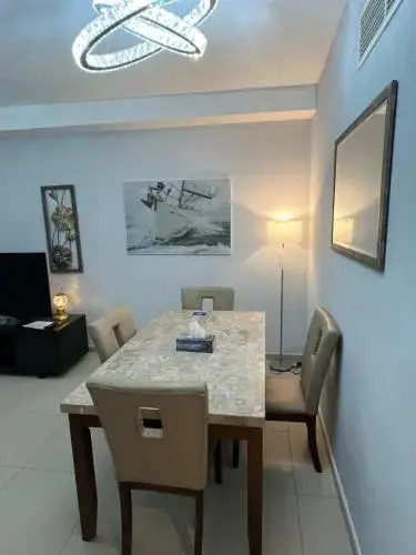 2 Bedroom Incredible Ocean Vew Apartment