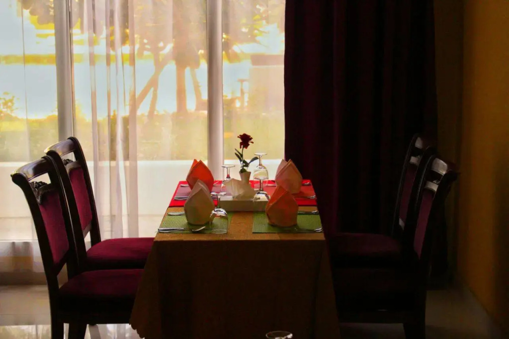 Royal Gardens Hotel