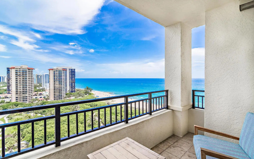 Ocean view 1 bedroom condo