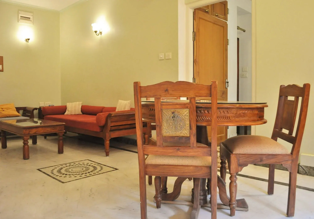 Om Niwas Suite Hotel