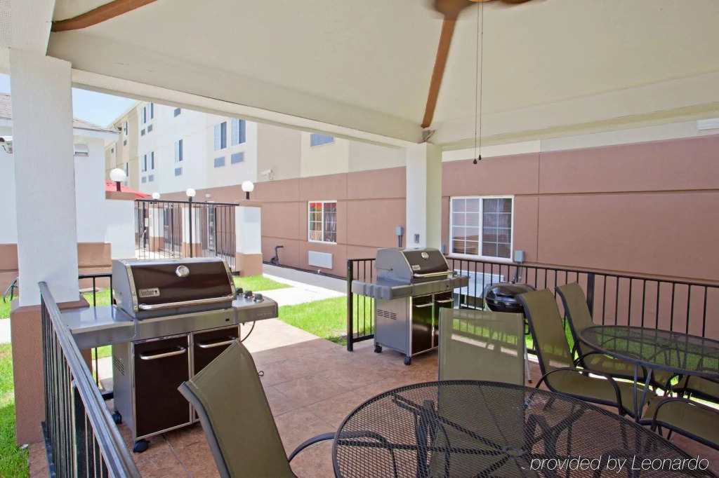 Candlewood Suites Houston Westchase - Westheimer by IHG