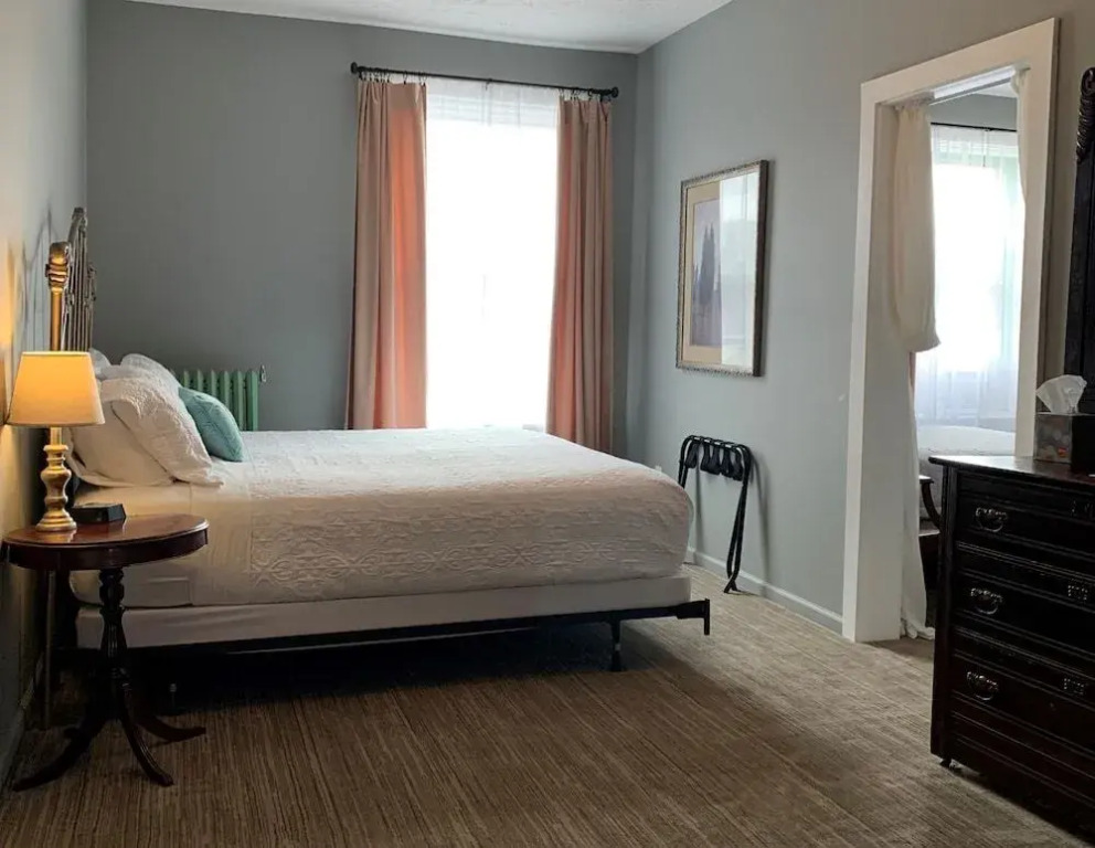 Naples Hotel