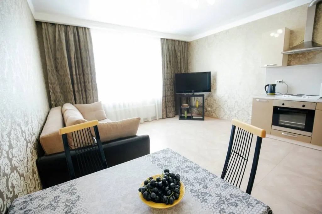 Sobornaja 14 Dvuhkomnatnye apartamenty v ZhK "Zolotye kupola"