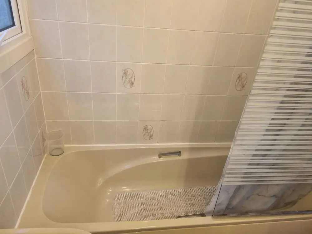 Villa Sleeps 4 with Free Parking