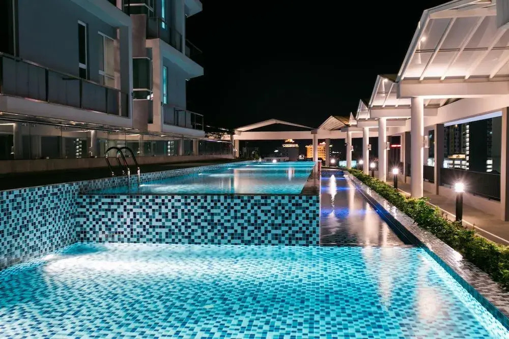 Octagon Ipoh by Plush