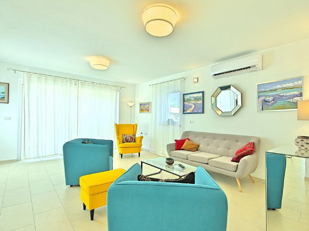 Peaceful Villa in Sveti Lovrec With Swimming Pool