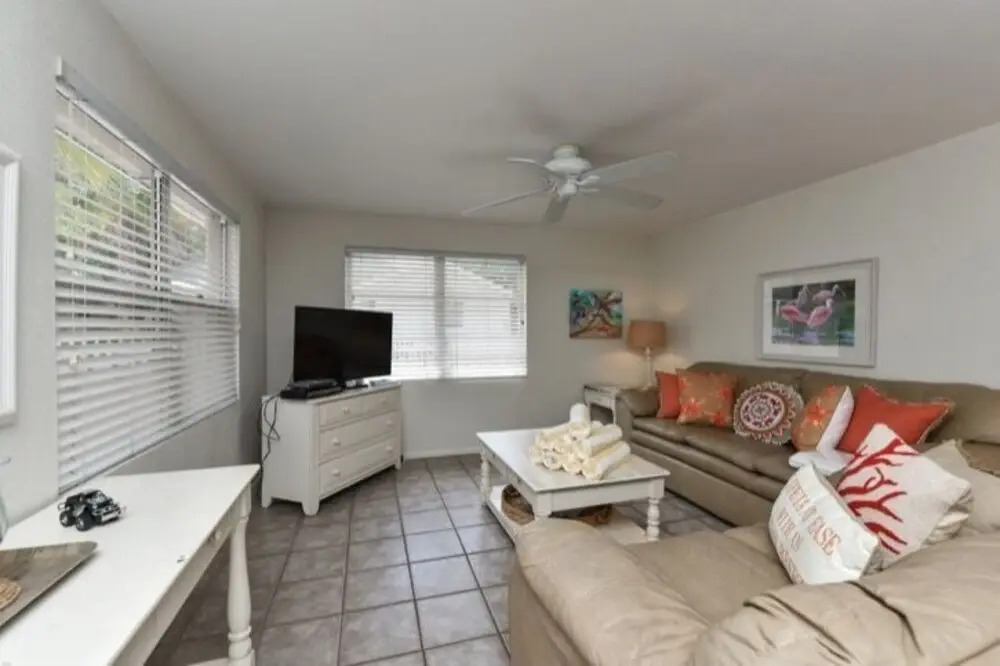 Avenue E #54489 - 3 Br Home