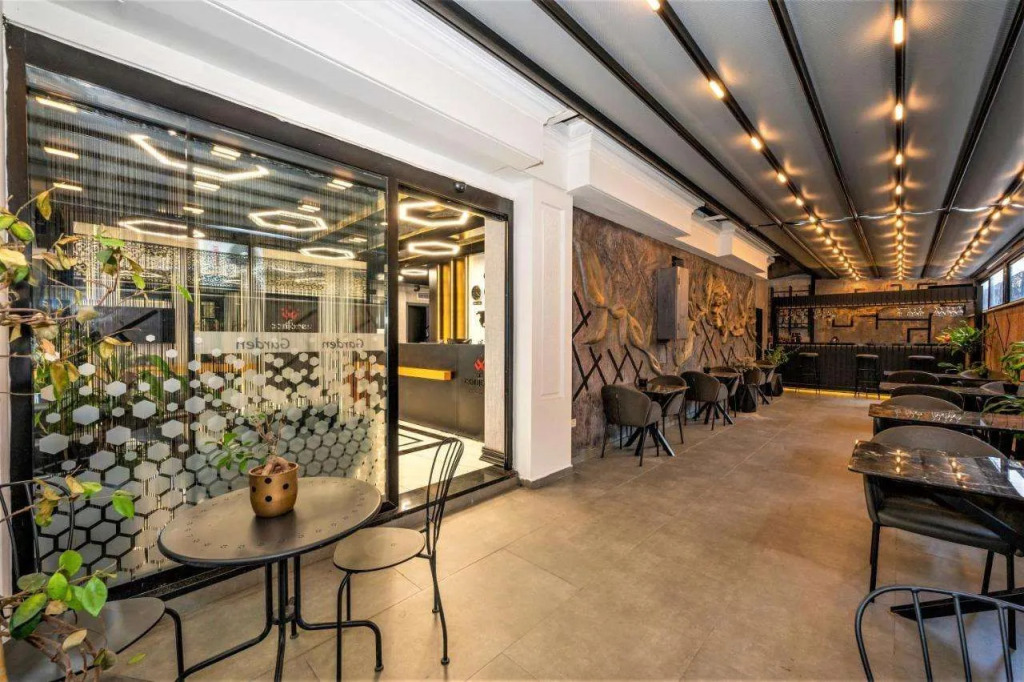 Confores Hotel