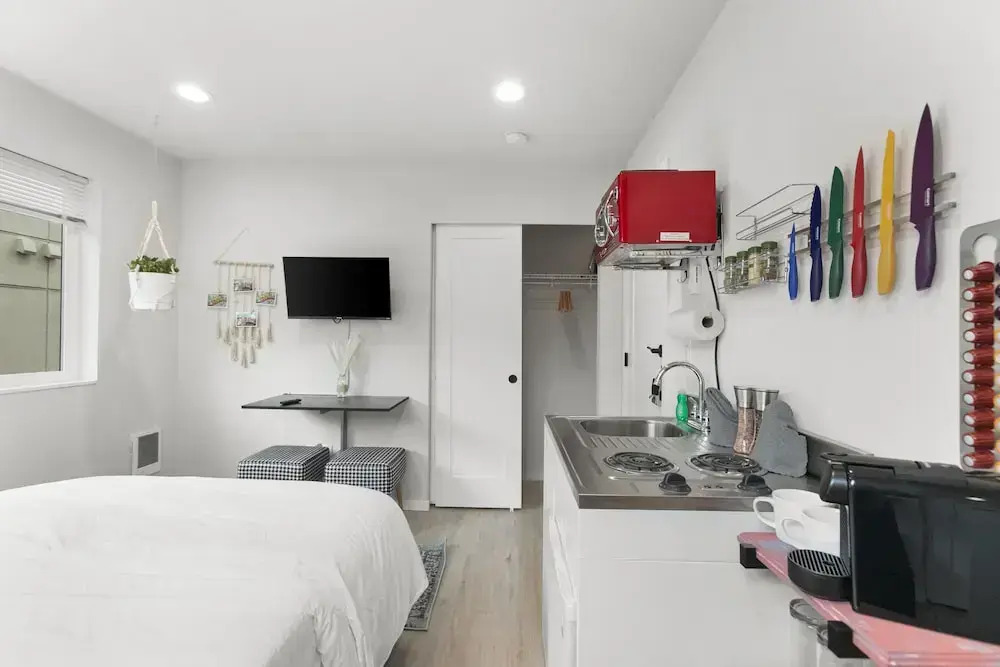Ballard's sweet suites