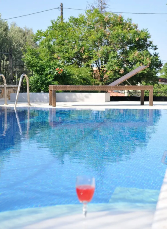 Family Maisonette by the Beach with Pool