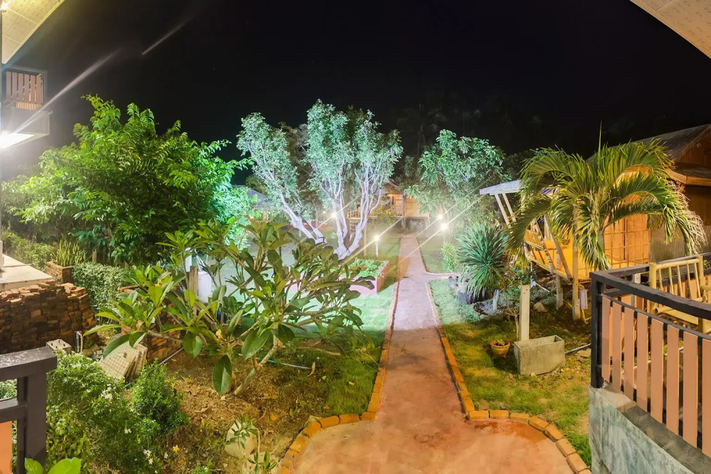 Tonmai Suites