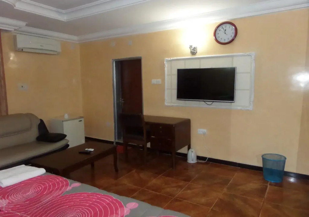 Orient Hotel & Plaza