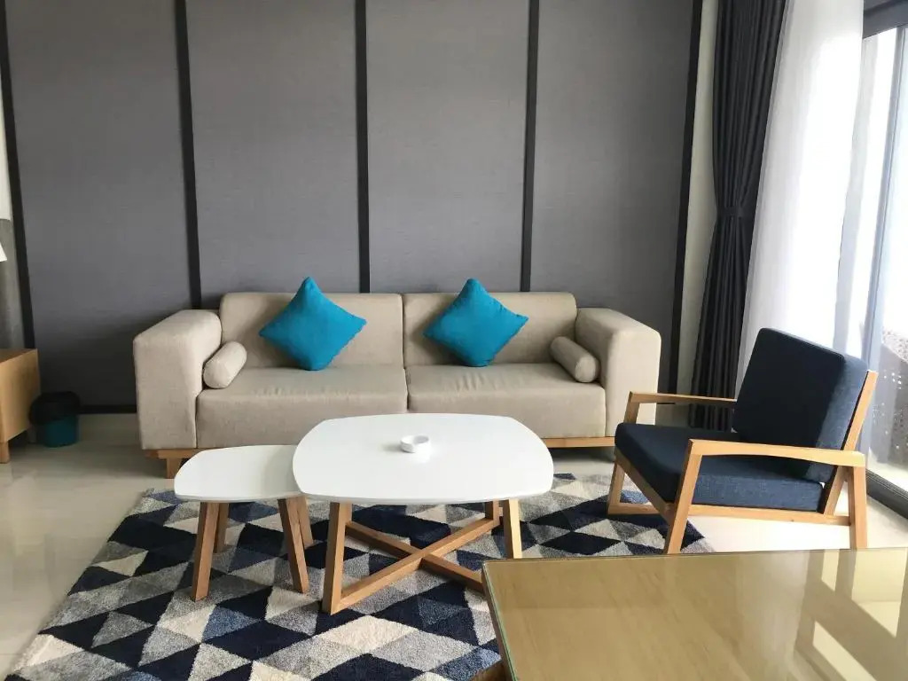 One Bedroom Apartment with Sea View