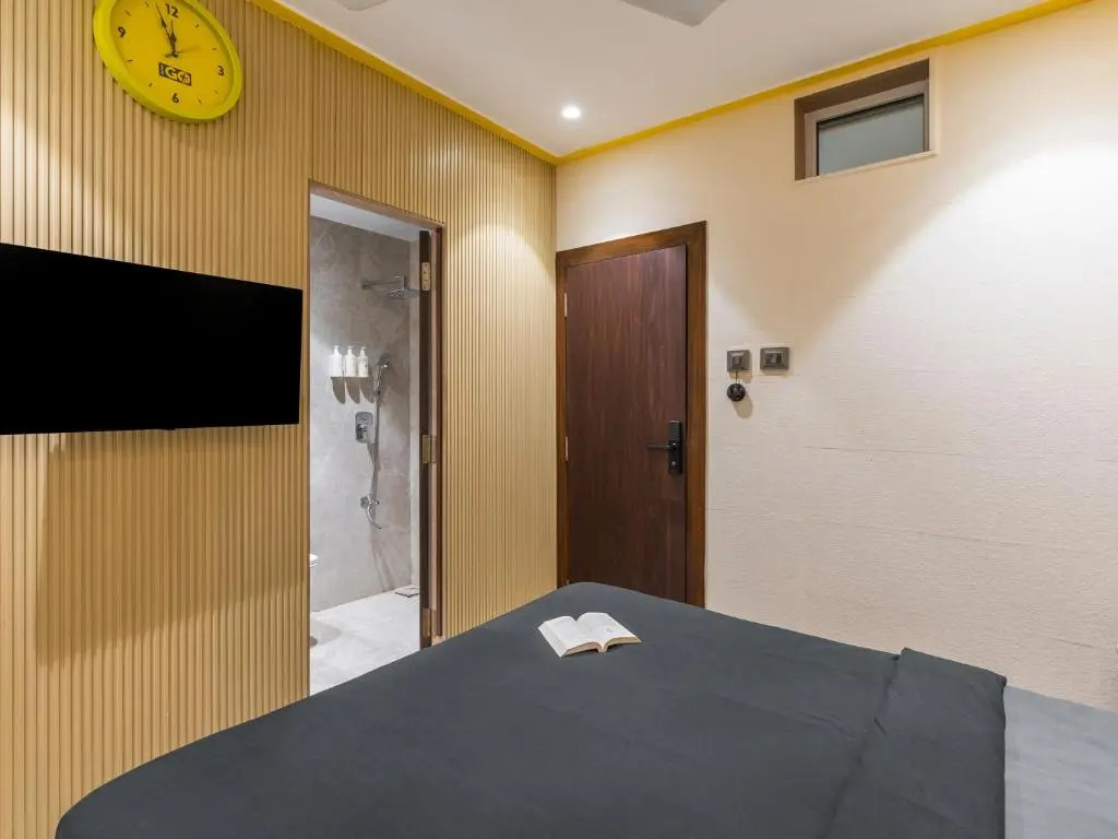 The Hosteller Mumbai, International Airport
