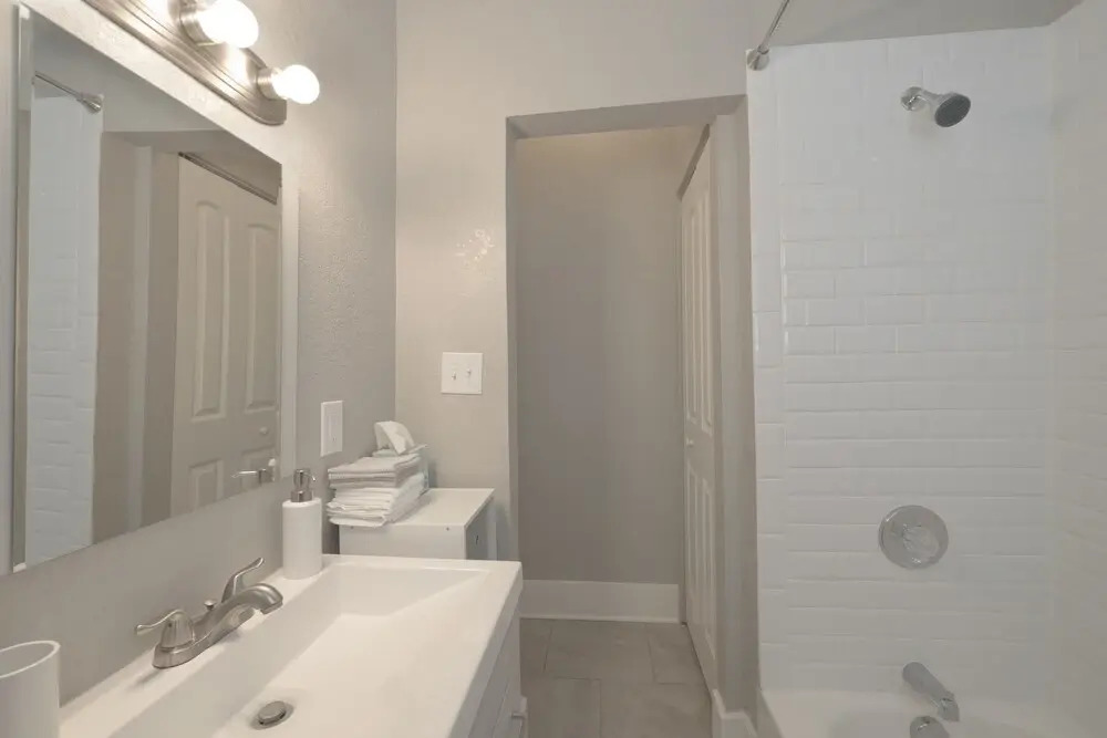 Lovely Laurel-Two Units Sleeps 10