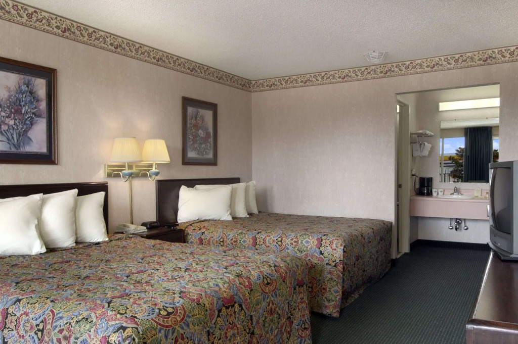 Days Inn Jonesboro