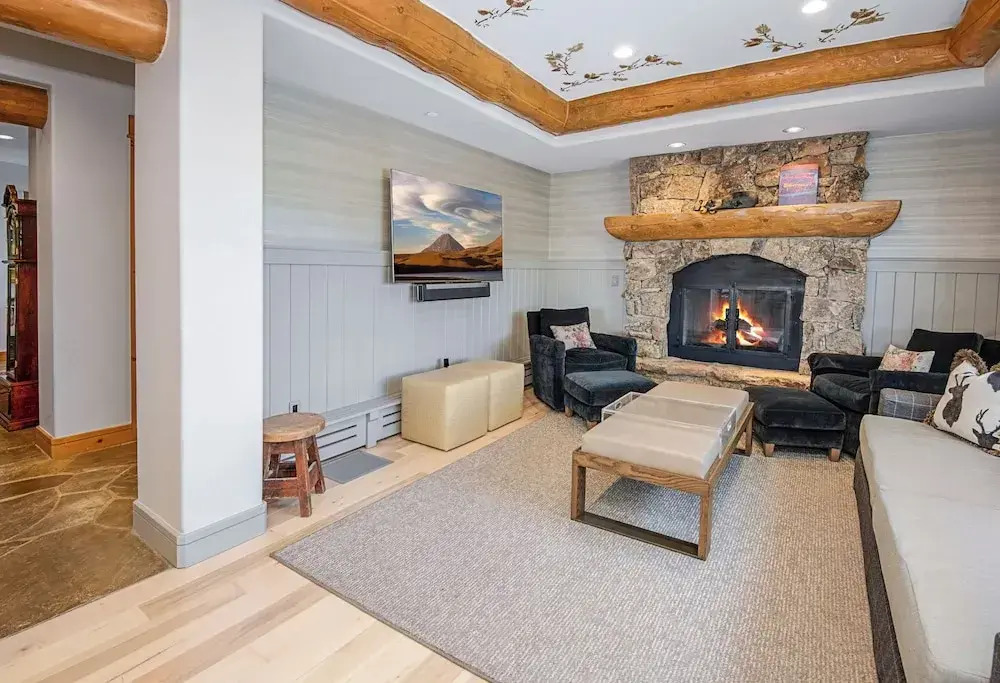 Snowberry by Elevation Accommodations