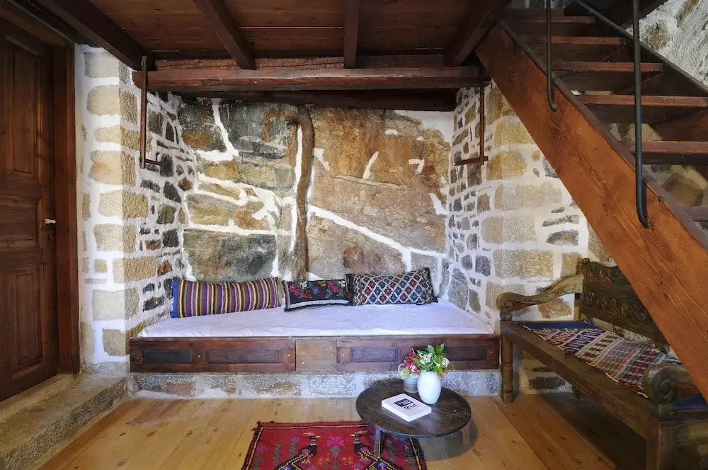 Elounda Traditional Art Suites