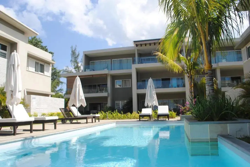 LEscale 3 bedrooms Sea View and Beachfront Suite by Dream Escapes